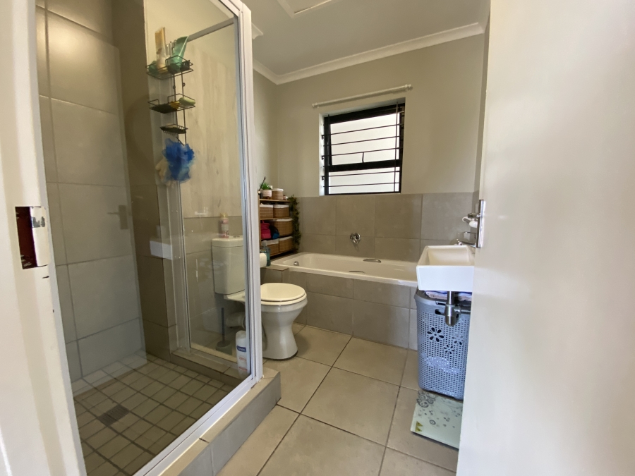 2 Bedroom Property for Sale in De La Haye Western Cape